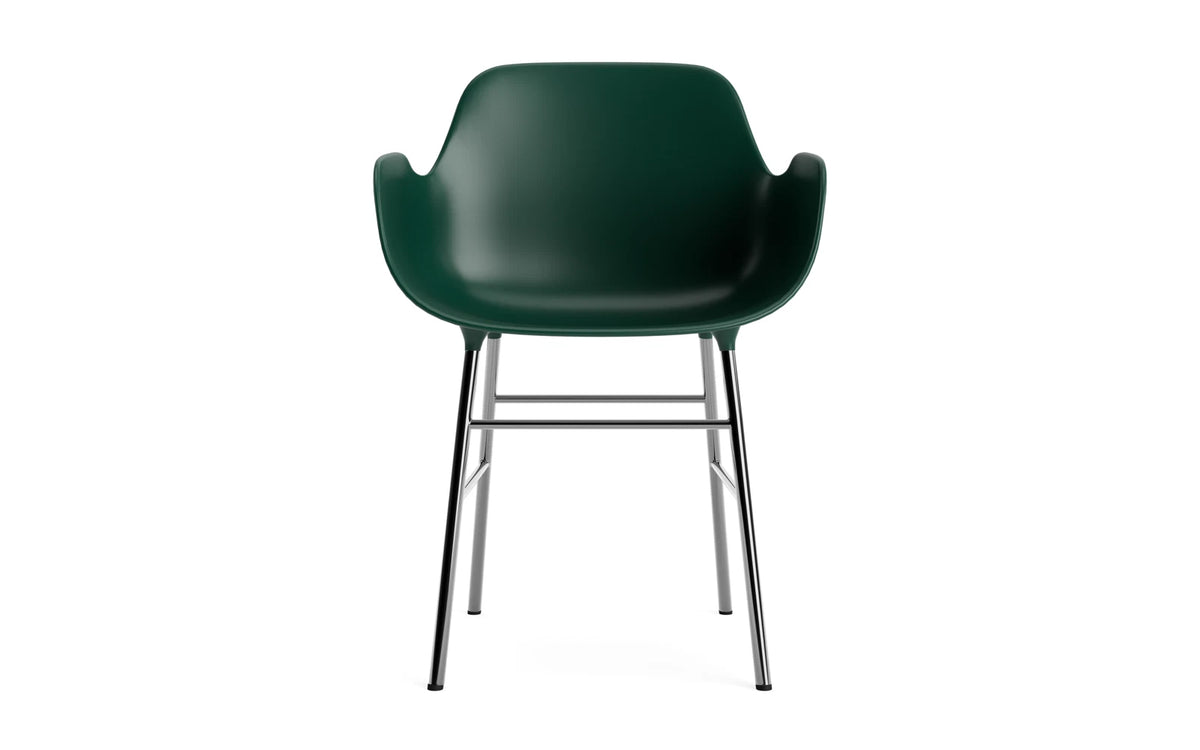 Form Armlehnstuhl in Grün präsentiert im Onlineshop von KAQTU Design AG. Stuhl mit Armlehne ist von Normann Copenhagen