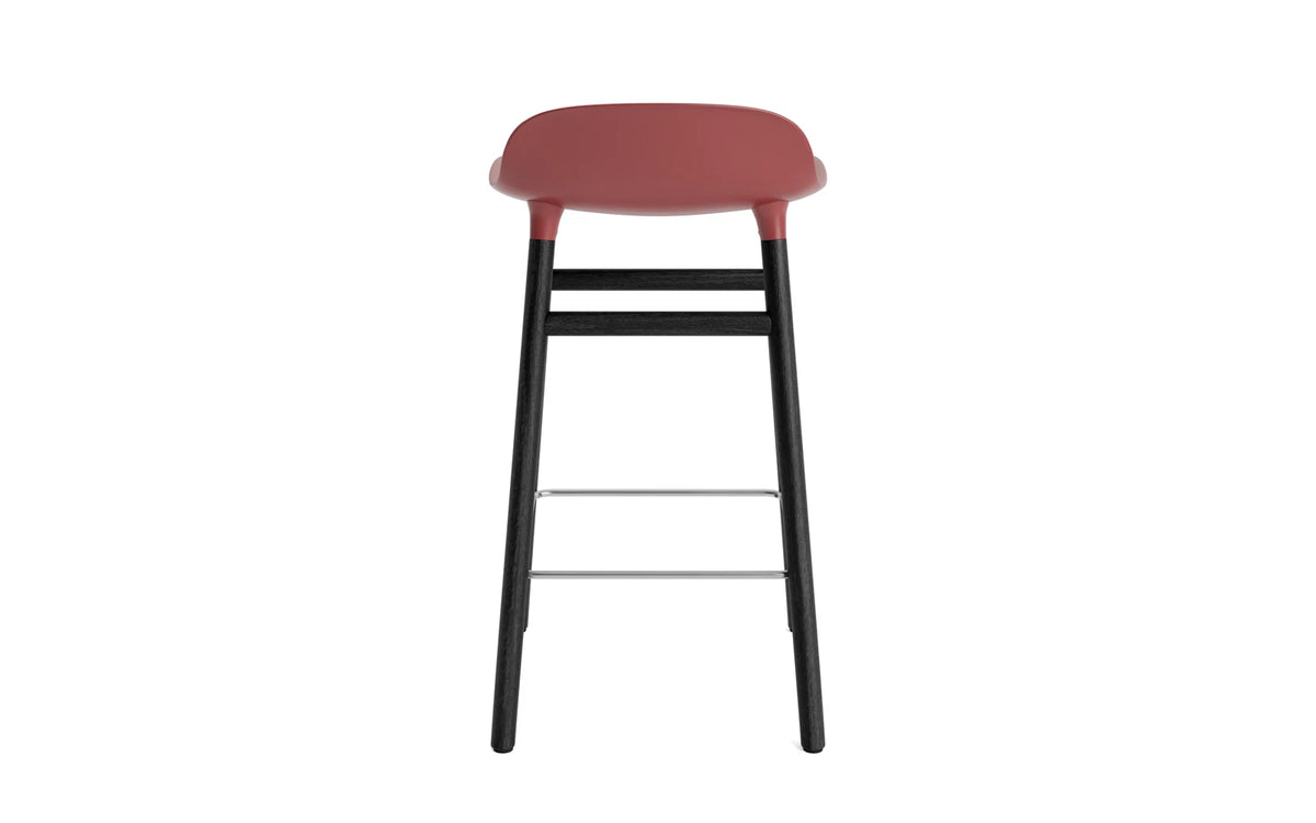 Form Barhocker in Rot präsentiert im Onlineshop von KAQTU Design AG. Barstuhl ist von Normann Copenhagen