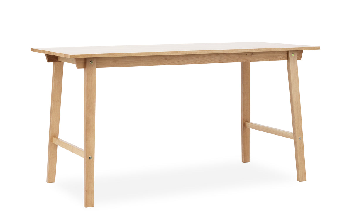 Slice Stehtisch vol. 2 90x200 cm Eiche in  präsentiert im Onlineshop von KAQTU Design AG. Hochtisch ist von Normann Copenhagen