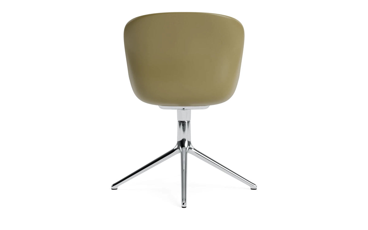 Hyg Drehstuhl Aluminium Olive in Olive präsentiert im Onlineshop von KAQTU Design AG. Bürostuhl ist von Normann Copenhagen