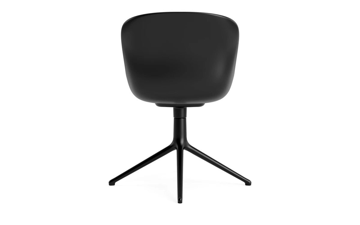 Hyg Drehstuhl in Schwartz präsentiert im Onlineshop von KAQTU Design AG. Dreh-Schalenstuhl ist von Normann Copenhagen