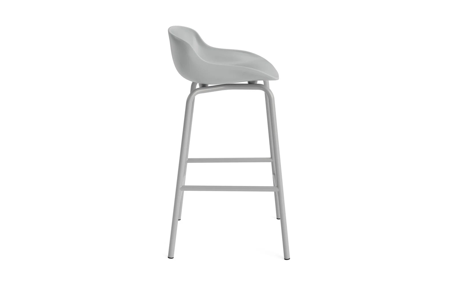 Der Hyg Barhocker von Normann Copenhagen vereint dänische Hygge mit sanften Linien für gemütliche Ess- und Loungebereiche.