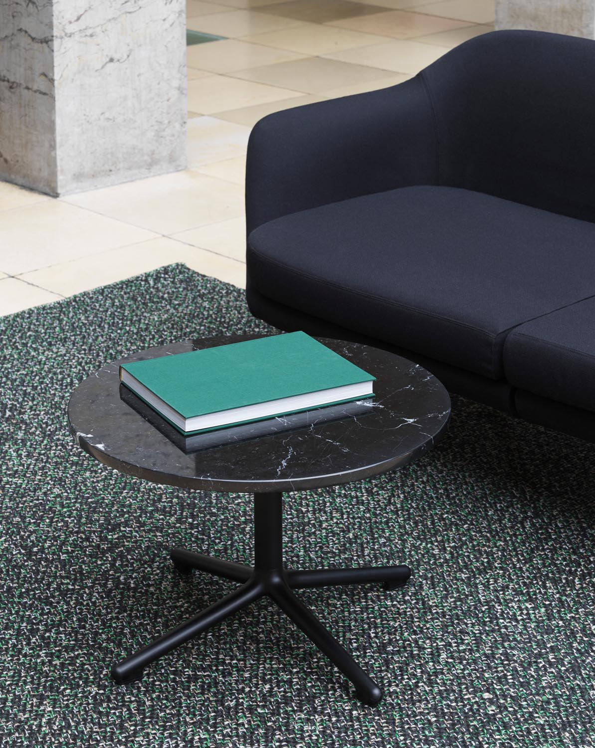 Lunar Couchtisch Ø: 60 cm in  präsentiert im Onlineshop von KAQTU Design AG. Couchtisch ist von Normann Copenhagen