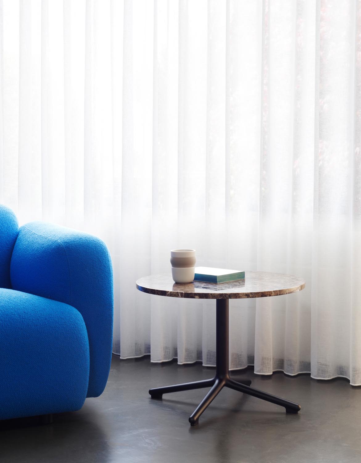 Lunar Couchtisch Ø: 70 cm in  präsentiert im Onlineshop von KAQTU Design AG. Couchtisch ist von Normann Copenhagen