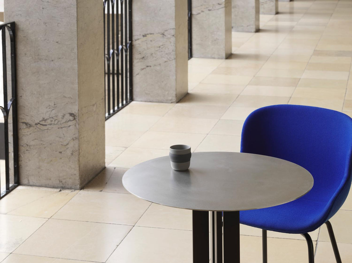 Scala Cafétisch Ø70 cm in  präsentiert im Onlineshop von KAQTU Design AG. Esstisch ist von Normann Copenhagen