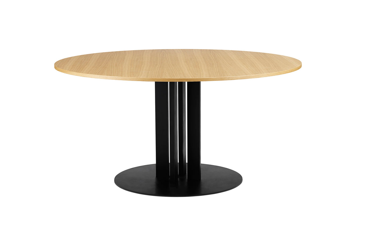 Scala Tisch H75 Ø150 cm eiche in  präsentiert im Onlineshop von KAQTU Design AG. Esstisch ist von Normann Copenhagen