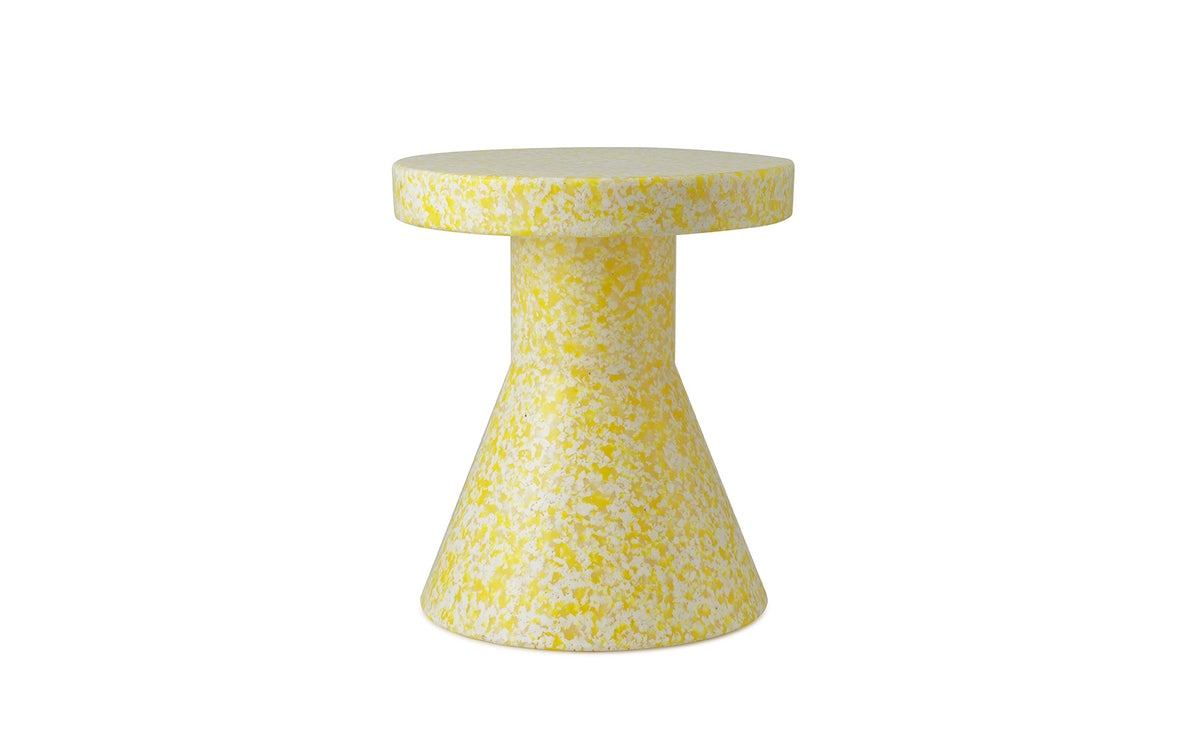 Bit Hocker Cone in  präsentiert im Onlineshop von KAQTU Design AG. Hocker ist von Normann Copenhagen