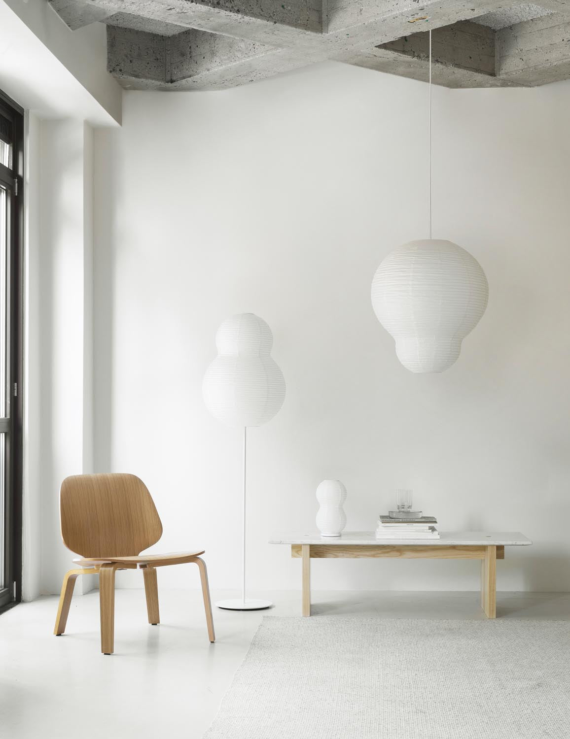 Puff Leuchte Multitude in  präsentiert im Onlineshop von KAQTU Design AG. Pendelleuchte ist von Normann Copenhagen