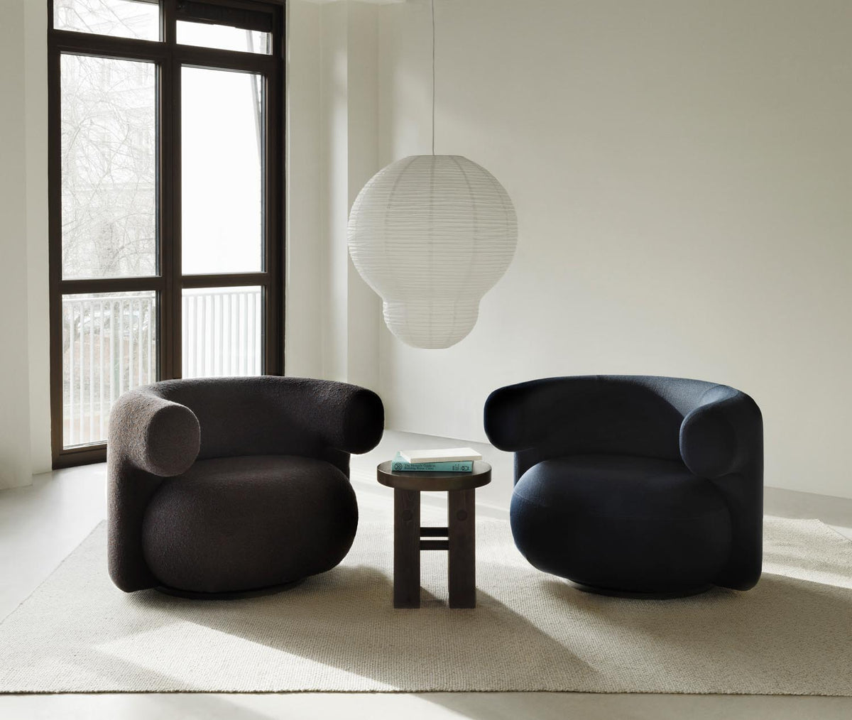 Puff Leuchte Multitude in  präsentiert im Onlineshop von KAQTU Design AG. Pendelleuchte ist von Normann Copenhagen