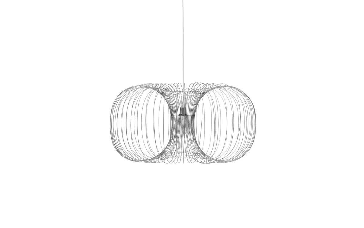 Coil Lampe in  präsentiert im Onlineshop von KAQTU Design AG. Pendelleuchte ist von Normann Copenhagen