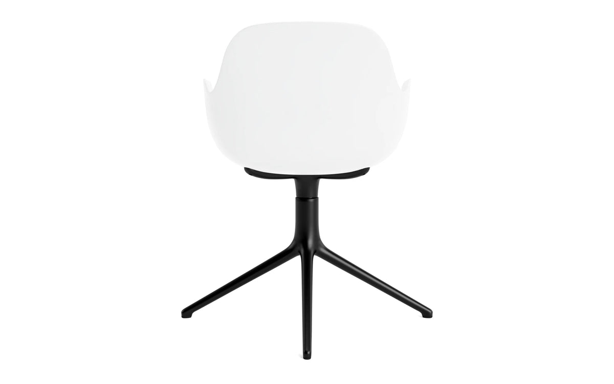 Form Drehstuhl mit Armlehne in Weiss präsentiert im Onlineshop von KAQTU Design AG. Dreh-Schalenstuhl mit Armlehnen ist von Normann Copenhagen