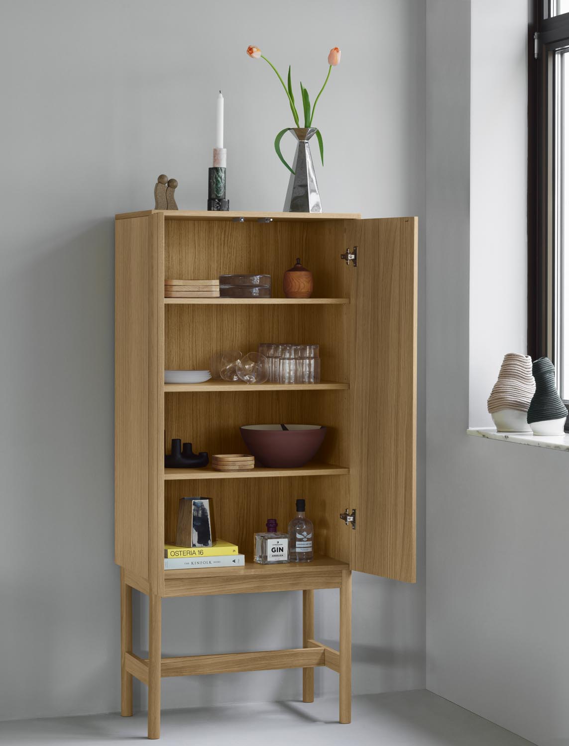 Rib Schrank in Beige präsentiert im Onlineshop von KAQTU Design AG. Cabinet ist von Normann Copenhagen