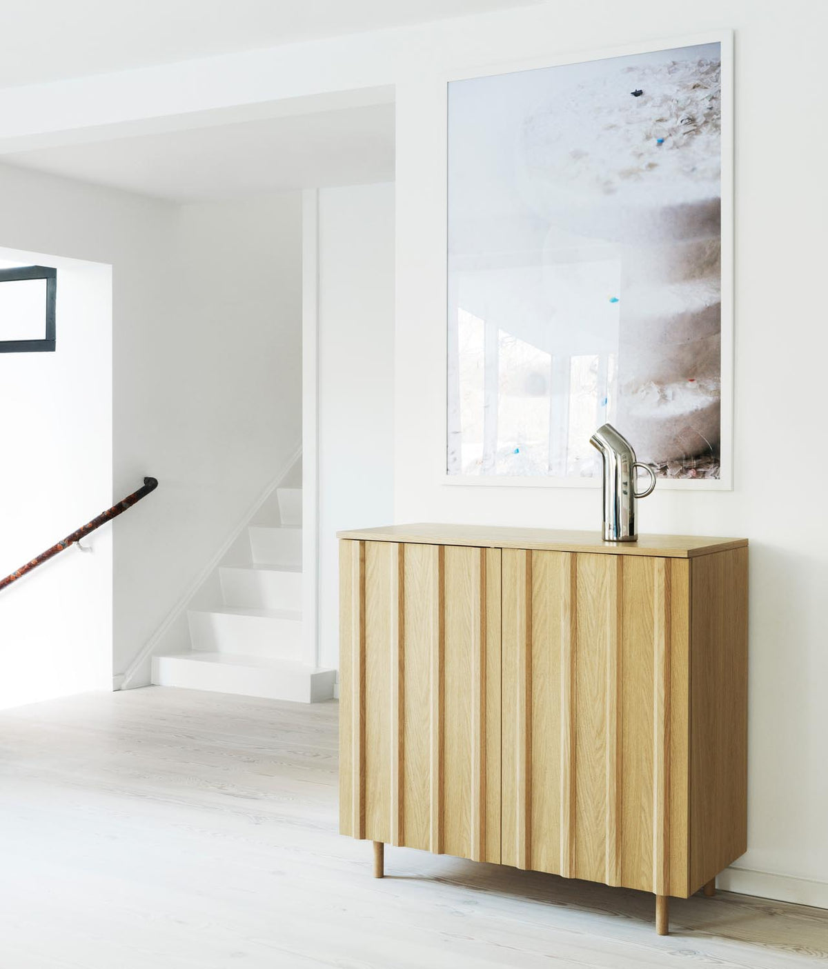 Rib Cabinet in  präsentiert im Onlineshop von KAQTU Design AG. Korpus ist von Normann Copenhagen