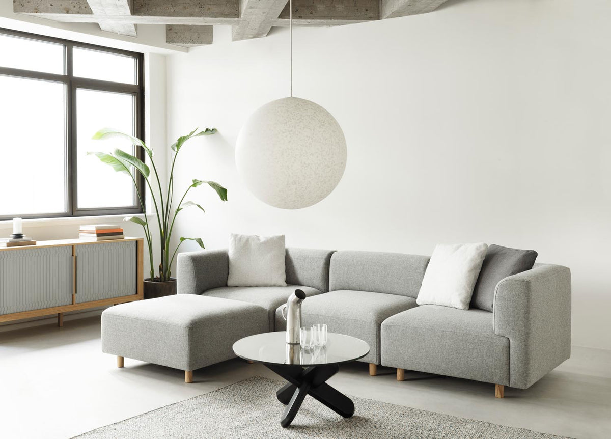 Pix Lampe Ø60 in White präsentiert im Onlineshop von KAQTU Design AG. Pendelleuchte ist von Normann Copenhagen