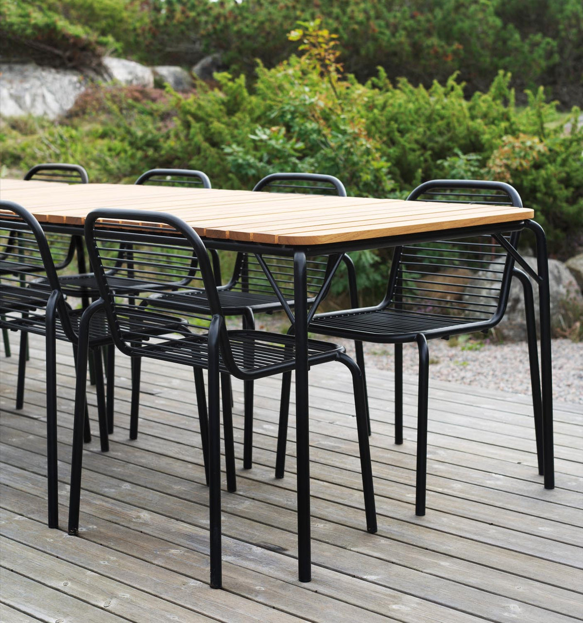 Vig Stuhl in Schwarz präsentiert im Onlineshop von KAQTU Design AG. Gartenstuhl ist von Normann Copenhagen