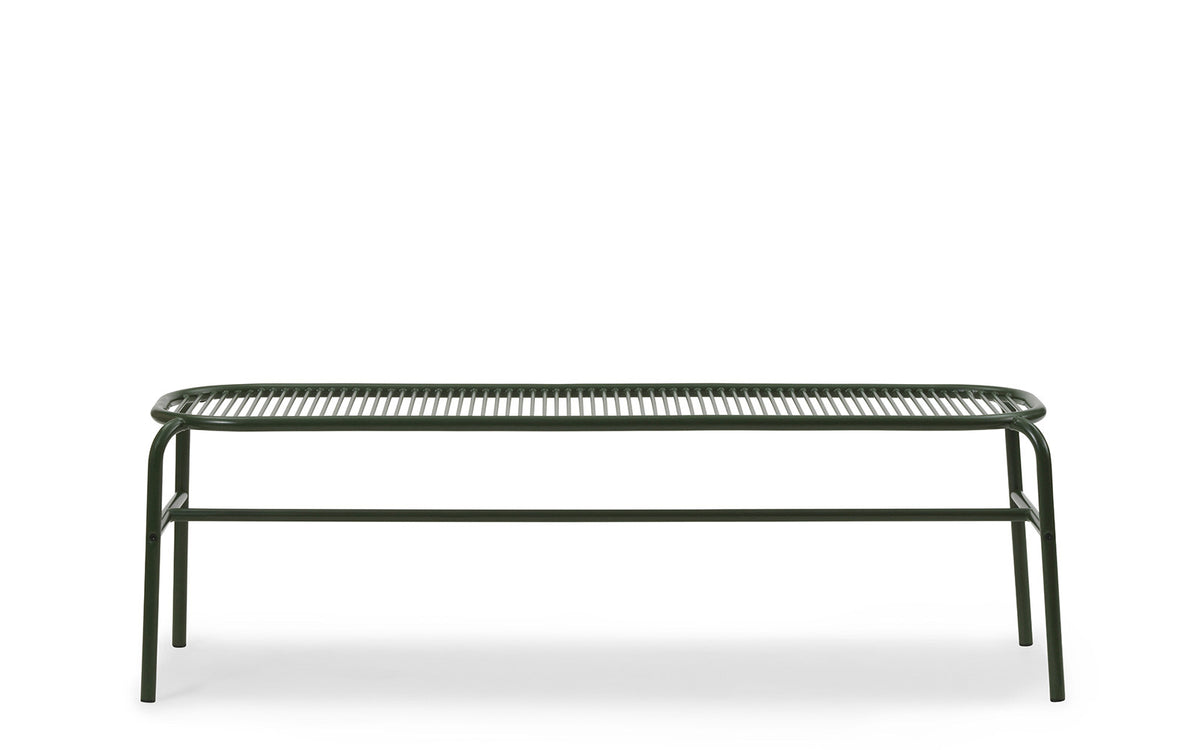 Vig Bank in Dunkelgrün präsentiert im Onlineshop von KAQTU Design AG. Gartenbank ist von Normann Copenhagen