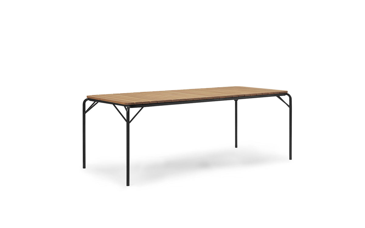 Vig Robinia Tisch in Schwarz präsentiert im Onlineshop von KAQTU Design AG. Gartentisch ist von Normann Copenhagen