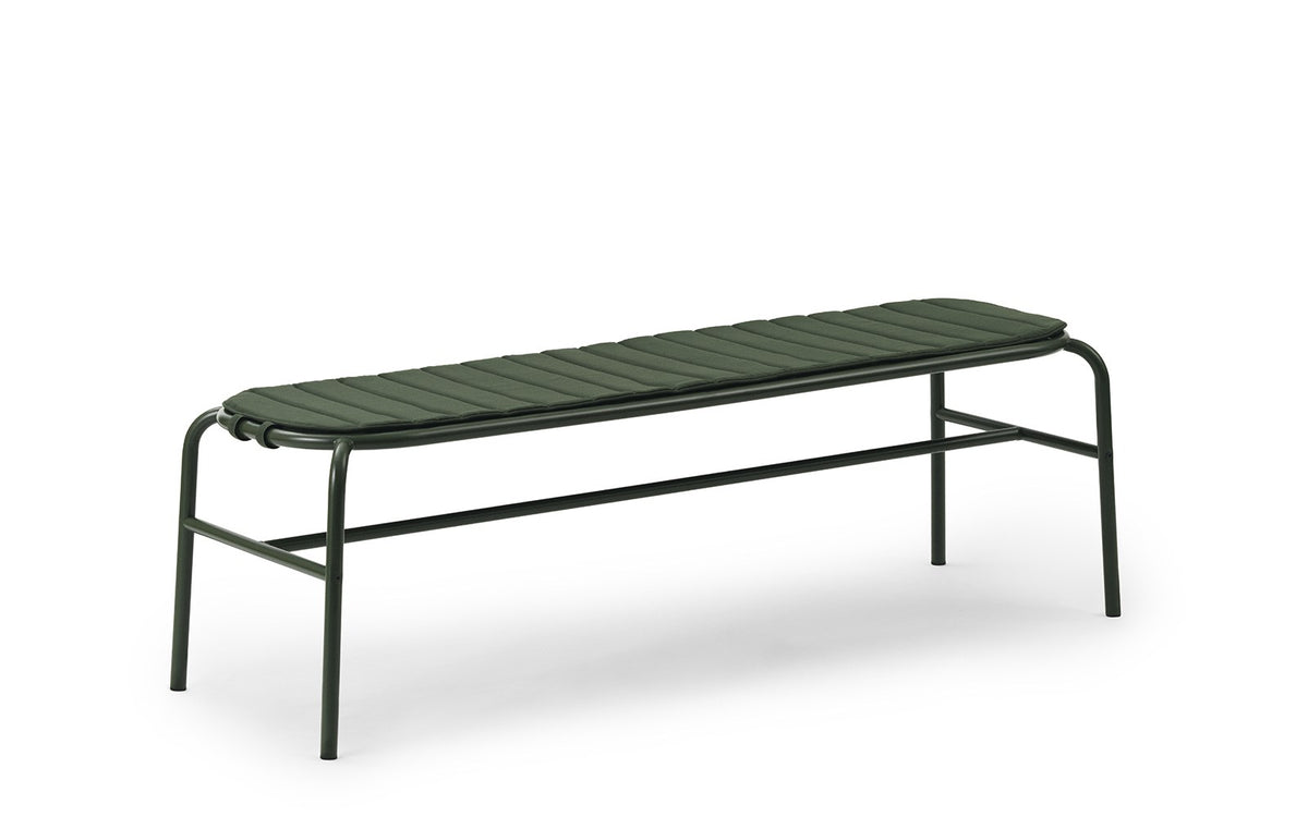 Schwarzes Sitzkissen der Vig Kollektion aus Memory-Schaum und Polyester mit Paspelierung und Klettbändern zur Befestigung.