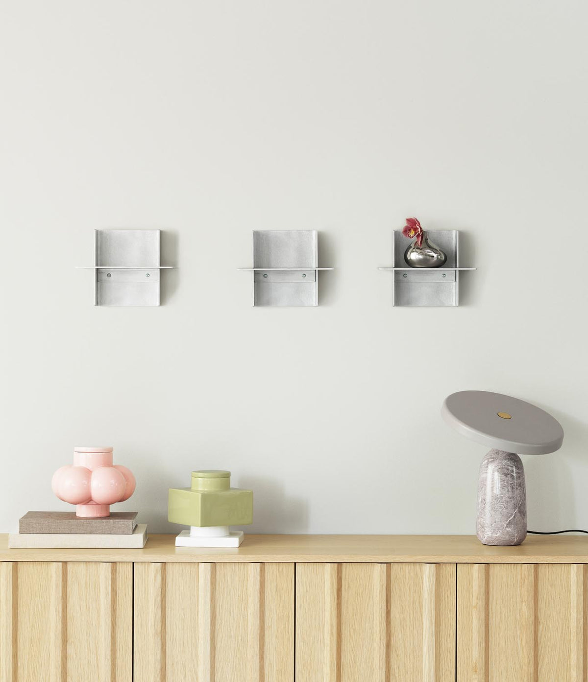 Deko Object B4 in Soft Pink präsentiert im Onlineshop von KAQTU Design AG. Kunstgegenstände ist von Normann Copenhagen