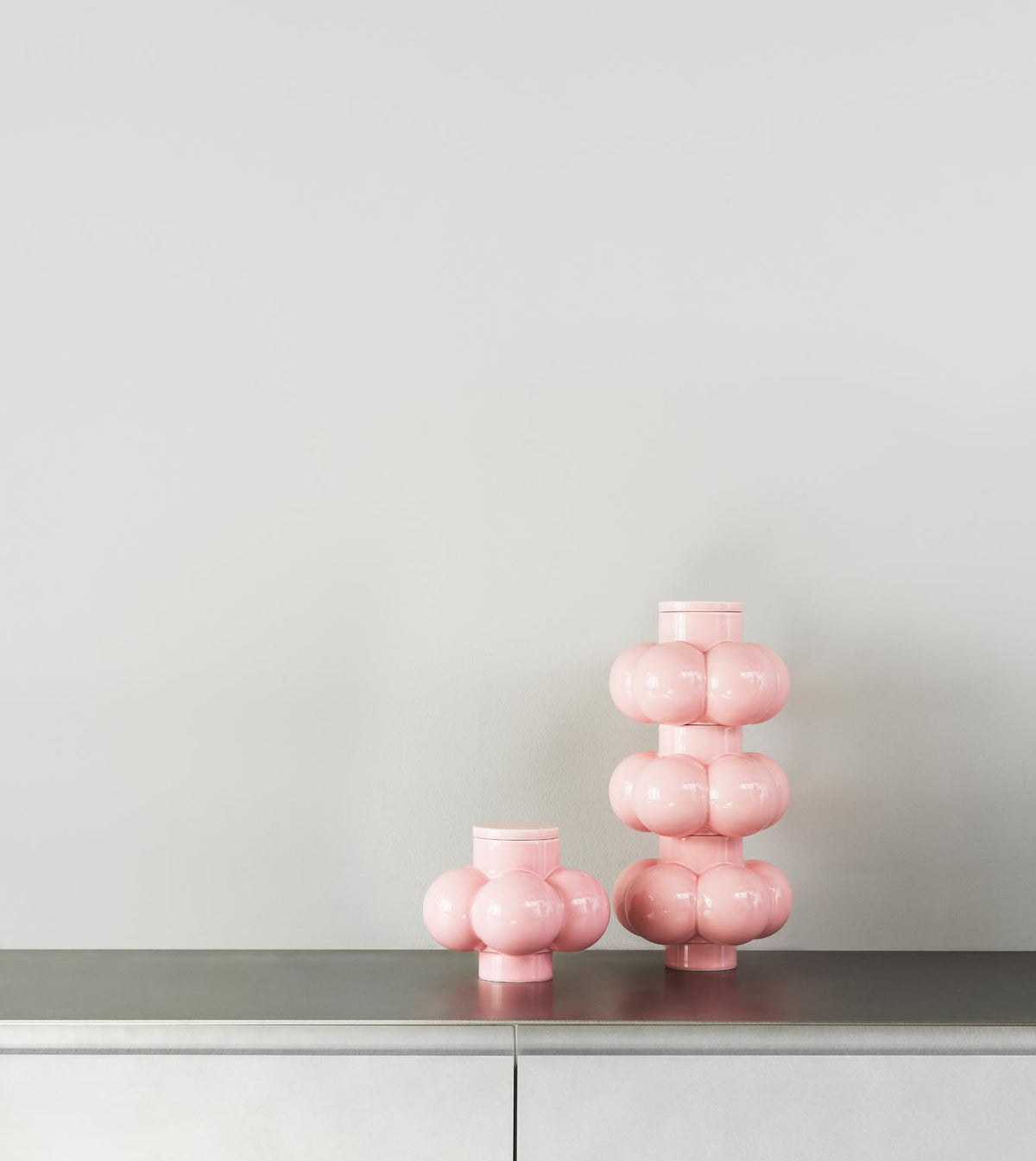 Deko Object B4 in Soft Pink präsentiert im Onlineshop von KAQTU Design AG. Kunstgegenstände ist von Normann Copenhagen