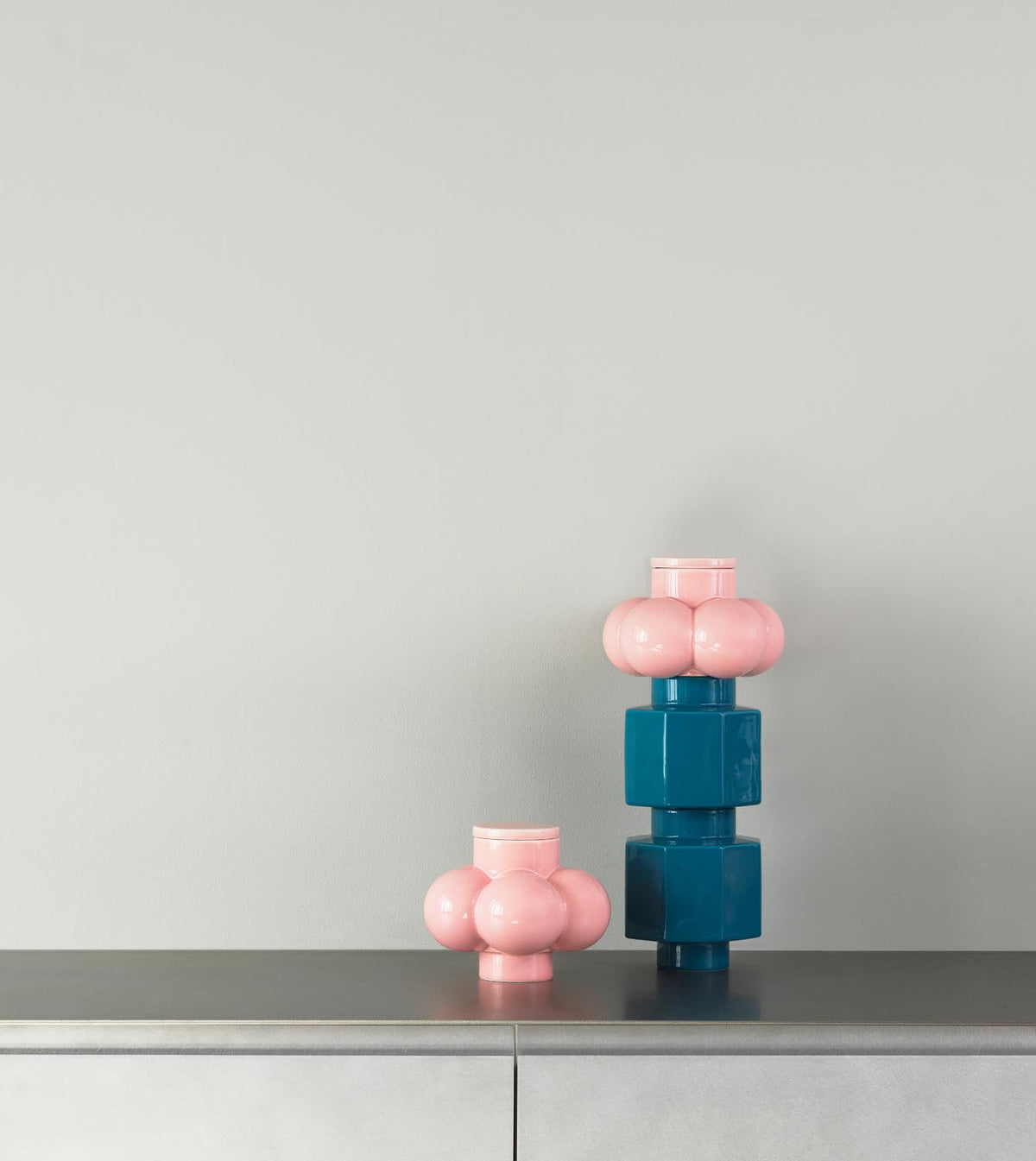 Deko Object H5 in Petrol Blue präsentiert im Onlineshop von KAQTU Design AG. Kunstgegenstände ist von Normann Copenhagen