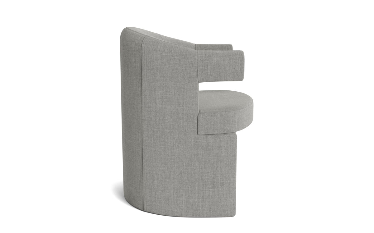 Burra Stuhl in Remix 133 präsentiert im Onlineshop von KAQTU Design AG. Stuhl mit Armlehne ist von Normann Copenhagen