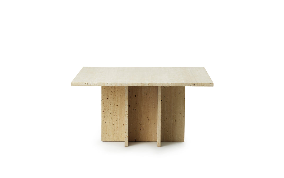 Edge Couchtisch Gross Travertin in  präsentiert im Onlineshop von KAQTU Design AG. Couchtisch ist von Normann Copenhagen