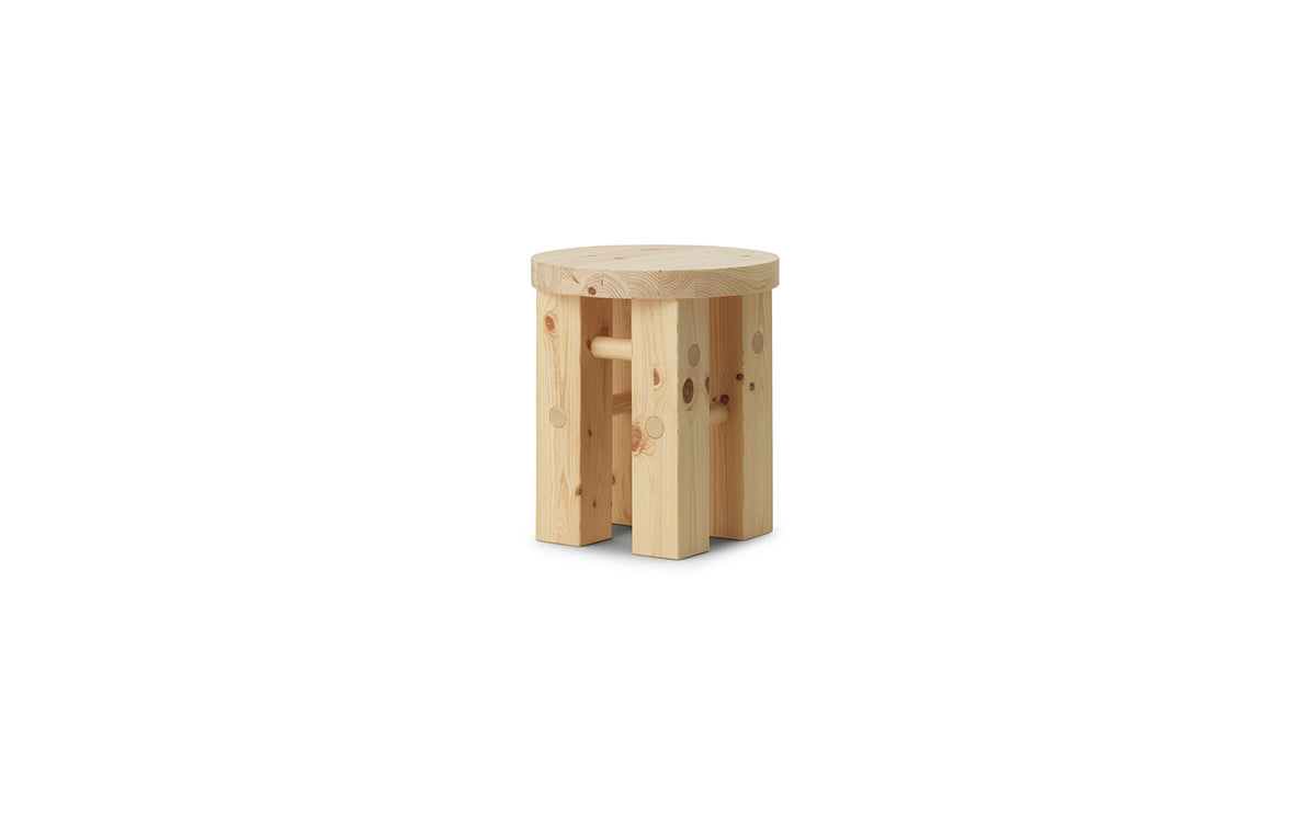 Fyr Hocker in  präsentiert im Onlineshop von KAQTU Design AG. Hocker ist von Normann Copenhagen