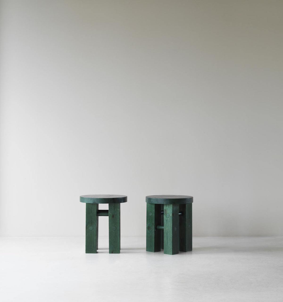 Fyr Hocker in  präsentiert im Onlineshop von KAQTU Design AG. Hocker ist von Normann Copenhagen