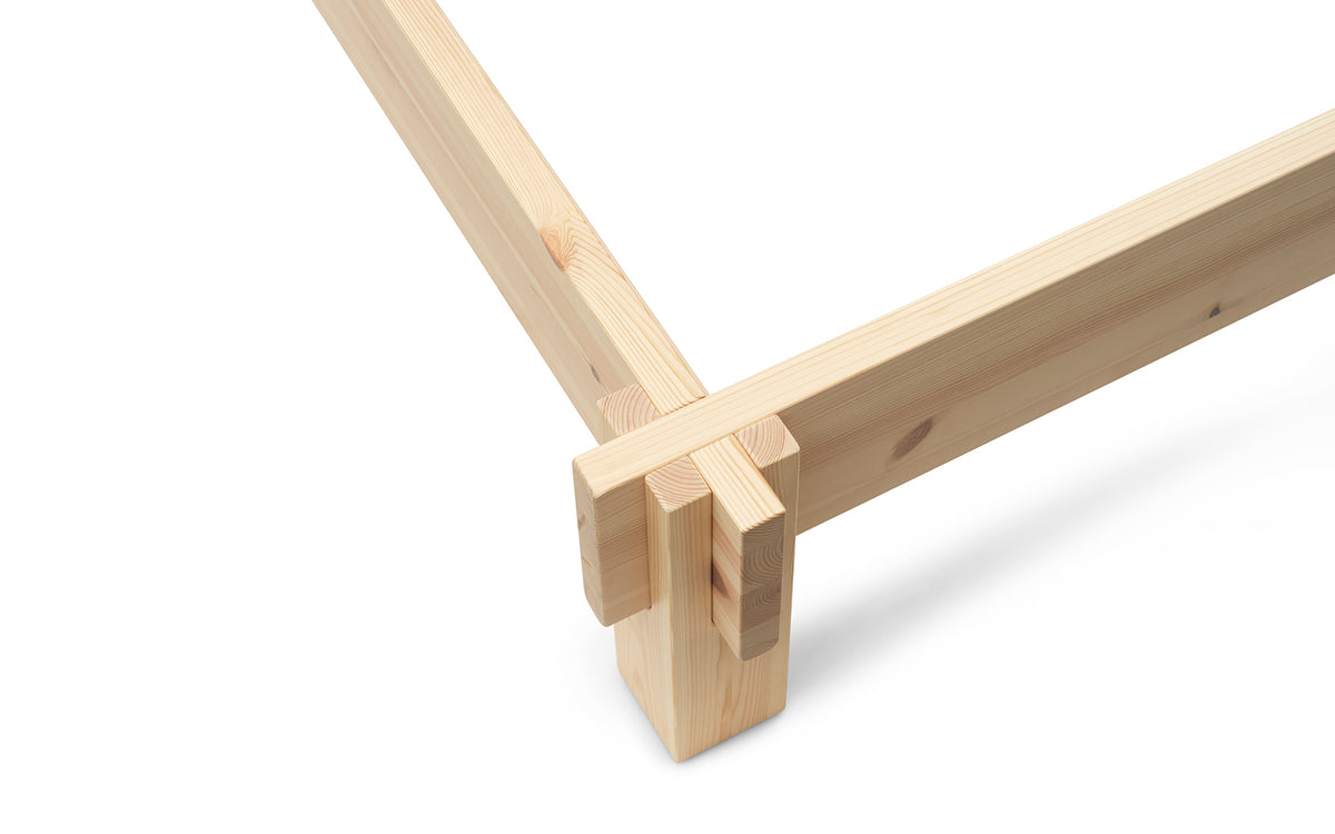 Notch Bettgestell in  präsentiert im Onlineshop von KAQTU Design AG. Bett ist von Normann Copenhagen