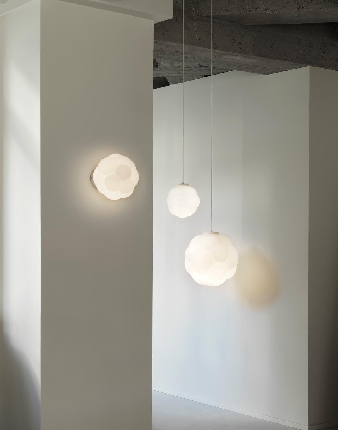 Bubba Leuchte Decke / Wand EU in  präsentiert im Onlineshop von KAQTU Design AG. Deckenleuchte ist von Normann Copenhagen