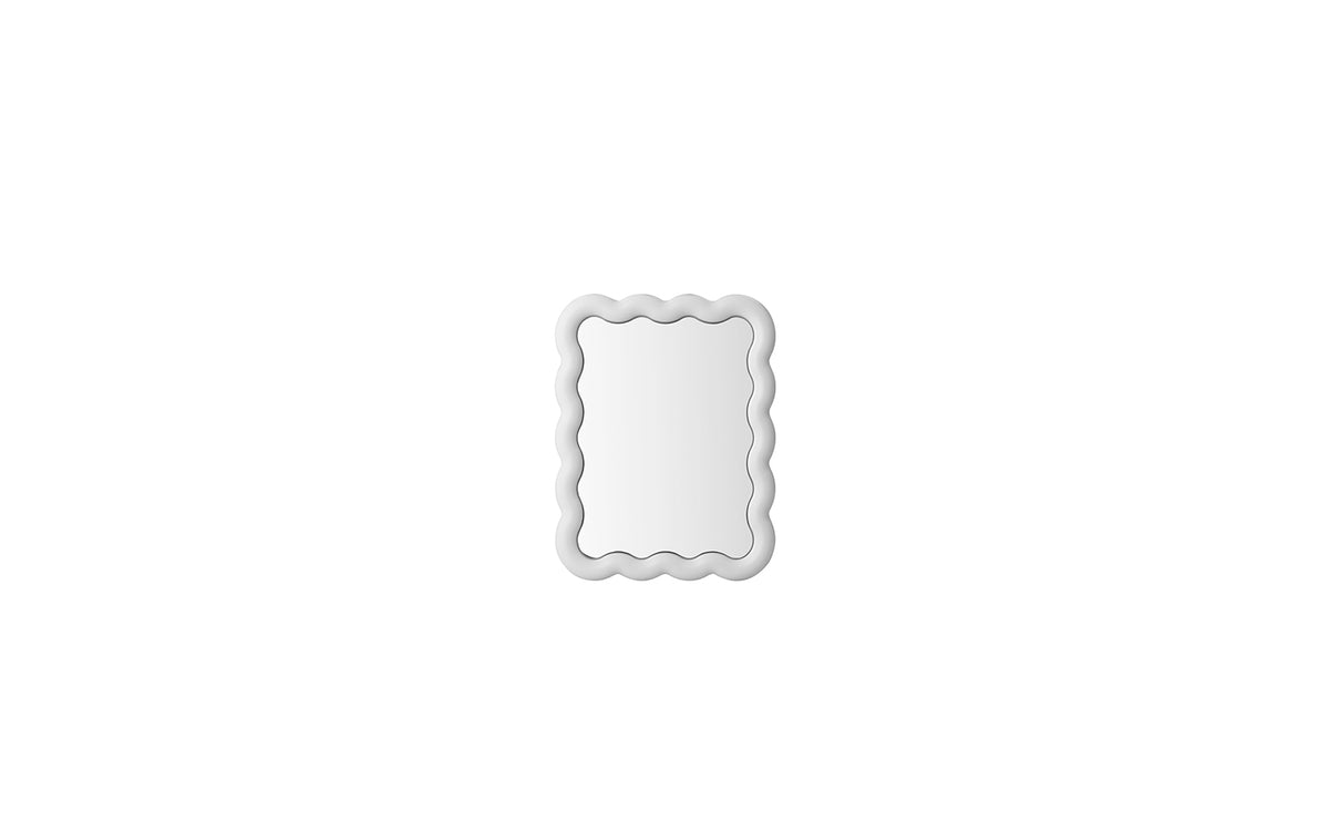 Illu Mirror 65 x 50 cm von Normann Copenhagen: Spiegel mit wellenförmigem Rahmen aus pulverbeschichtetem Stahl und Glasspiegelfläche.
