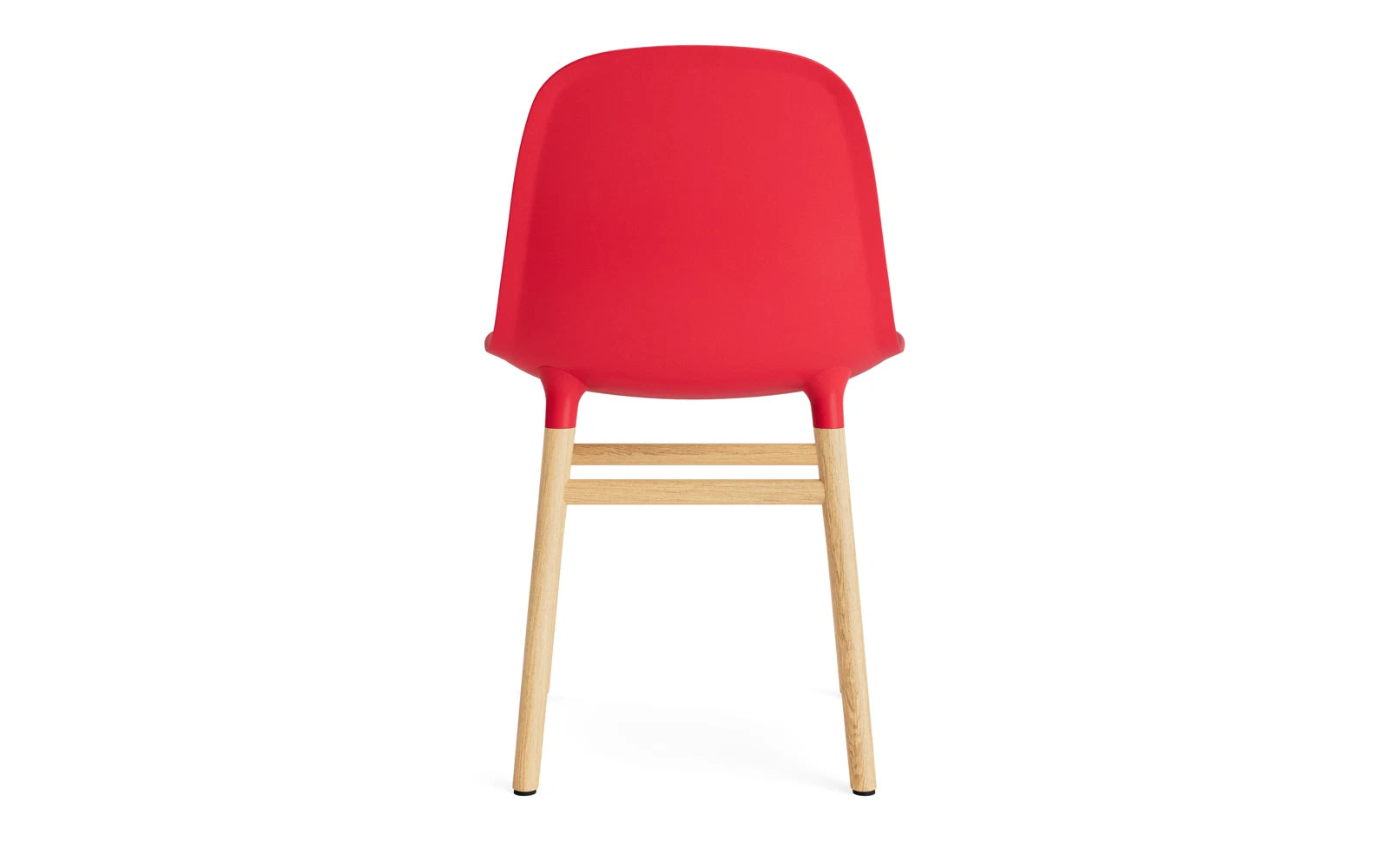 Form Stuhl Leuchtendes Rot/Eiche in  präsentiert im Onlineshop von KAQTU Design AG. Stuhl ist von Normann Copenhagen
