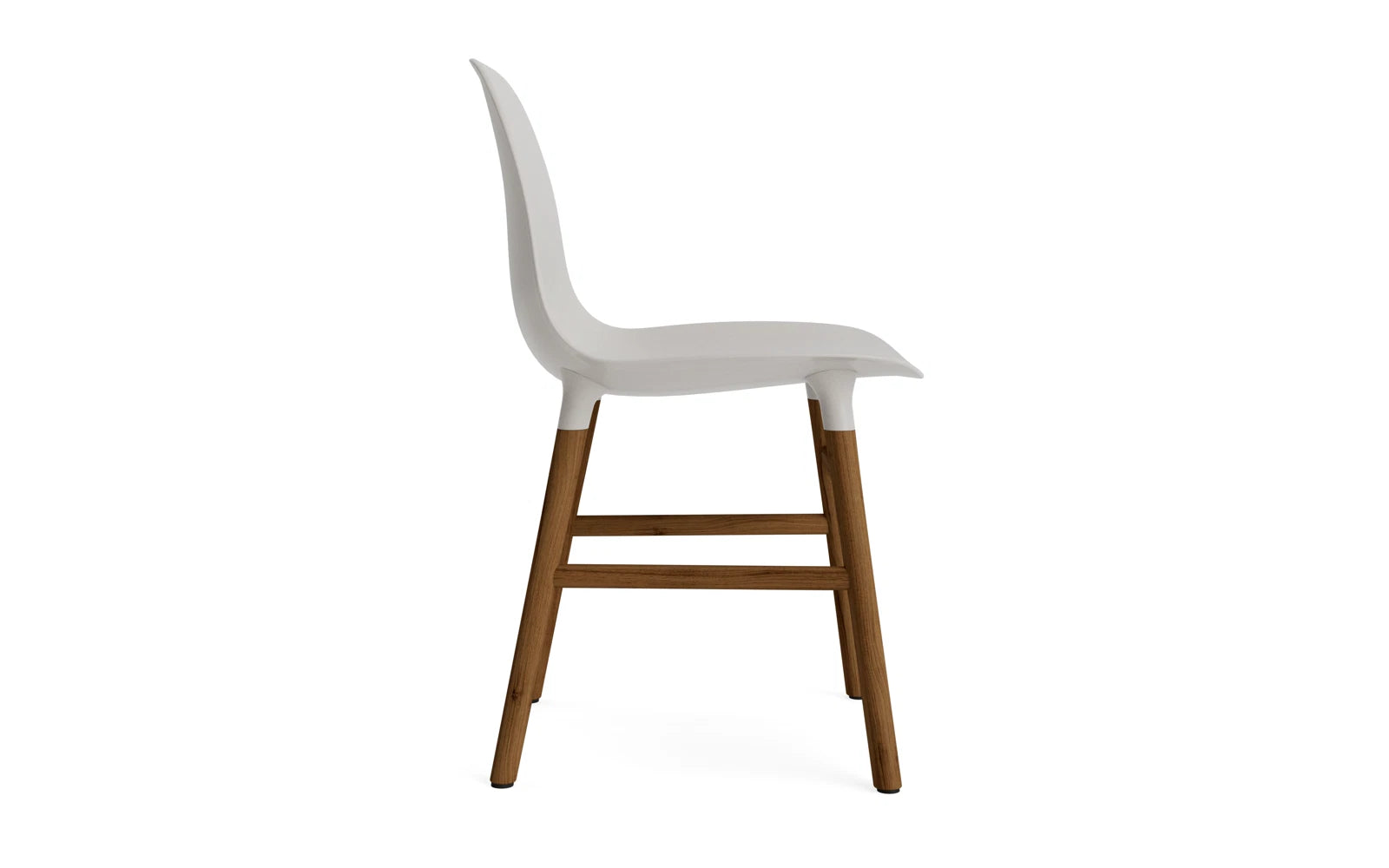 Form Stuhl Warmes Grau/Walnuss in  präsentiert im Onlineshop von KAQTU Design AG. Stuhl ist von Normann Copenhagen