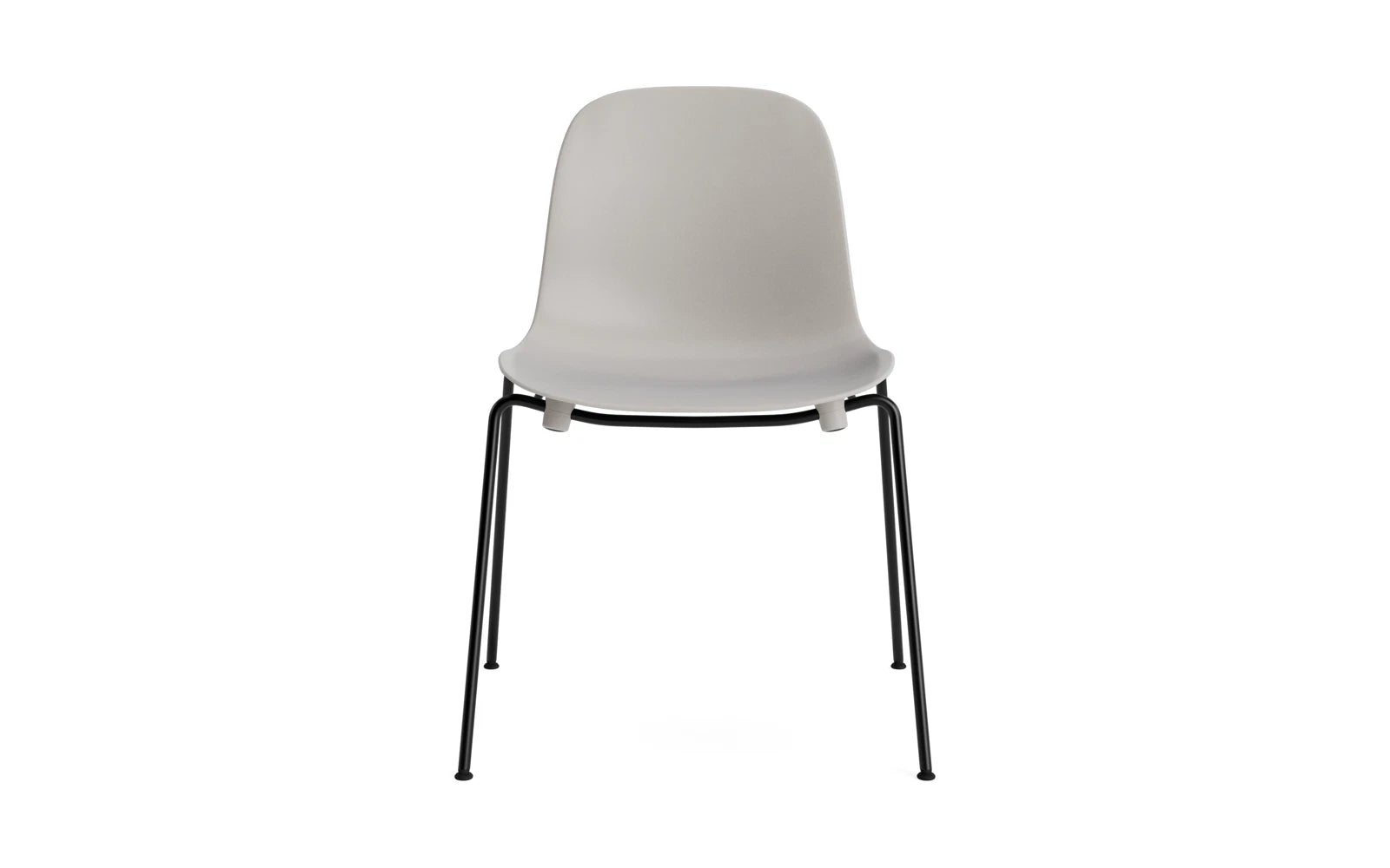 Erleben Sie den Form Stapelstuhl in warmem Grau von Normann Copenhagen – eine harmonische Verbindung von modernem Design und funktionaler Flexibilität.