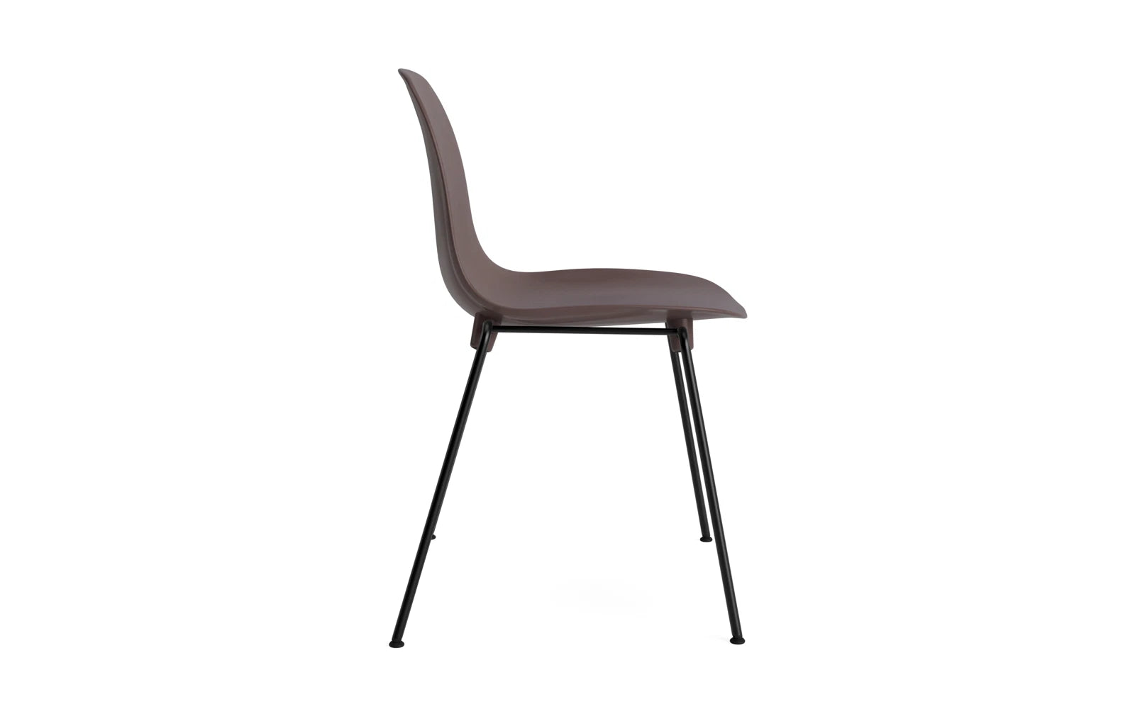 Form Stapelstuhl Schwartz Stahl Braun in  präsentiert im Onlineshop von KAQTU Design AG. Stuhl ist von Normann Copenhagen