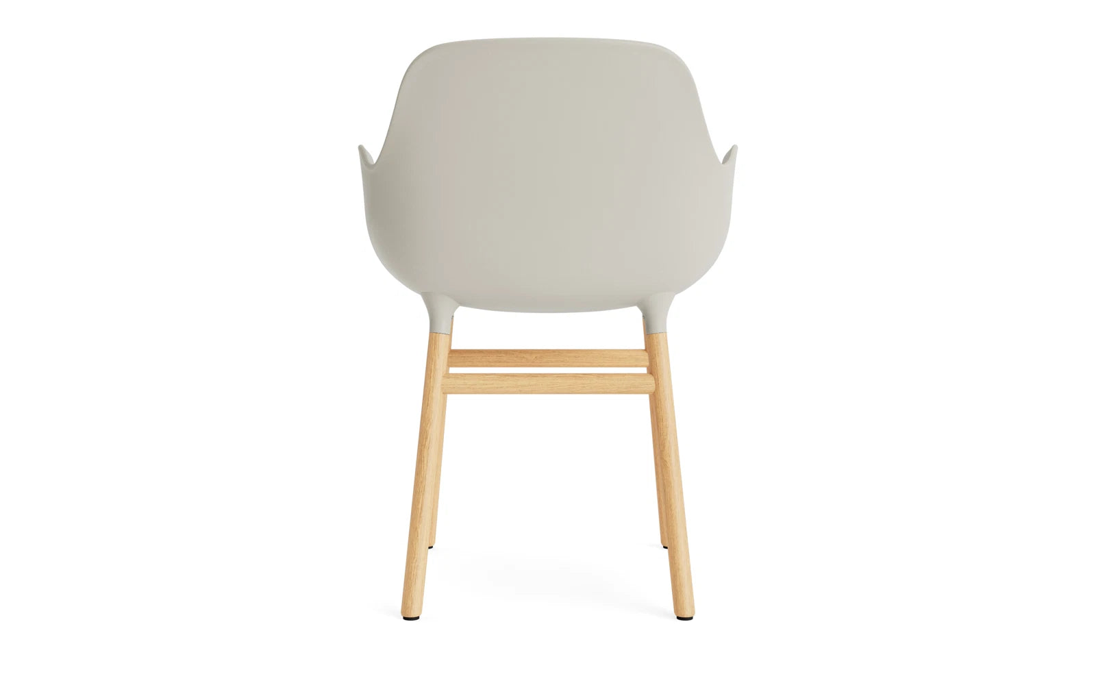 Form Lehnstuhl Eiche Hellgrau in  präsentiert im Onlineshop von KAQTU Design AG. Stuhl mit Armlehne ist von Normann Copenhagen