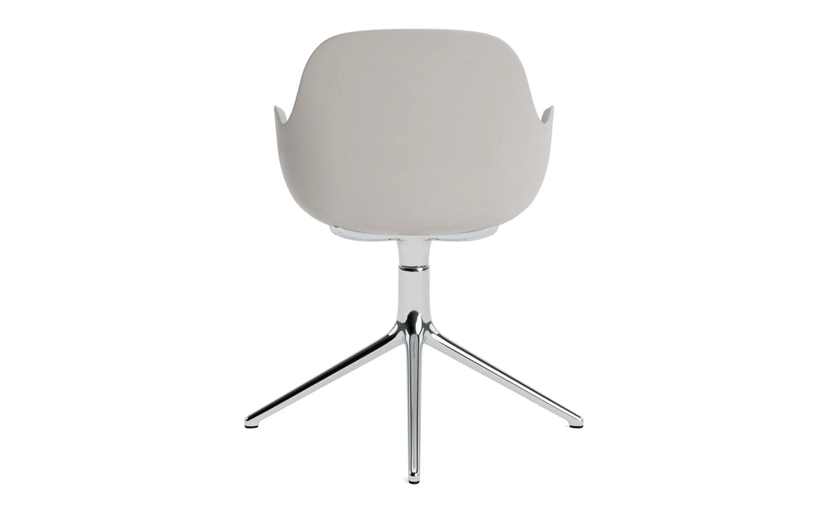Form Drehstuhl Warmes grau /Aluminium in Warmes grau präsentiert im Onlineshop von KAQTU Design AG. Bürostuhl ist von Normann Copenhagen