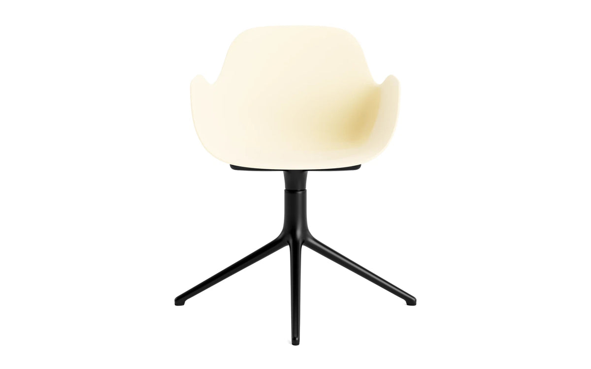 Form Drehstuhl Creme/schwarzes Aluminium in Creme präsentiert im Onlineshop von KAQTU Design AG. Bürostuhl ist von Normann Copenhagen