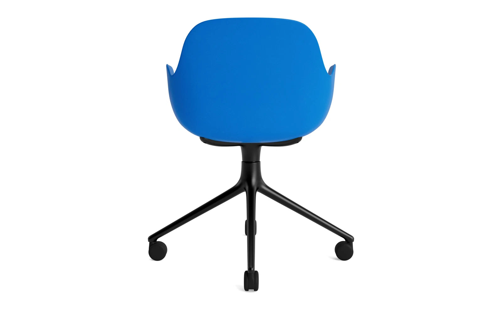 Form Drehsessel 4W schwarzes Aluminium/Leuchtendes blau in  präsentiert im Onlineshop von KAQTU Design AG. Sessel ist von Normann Copenhagen