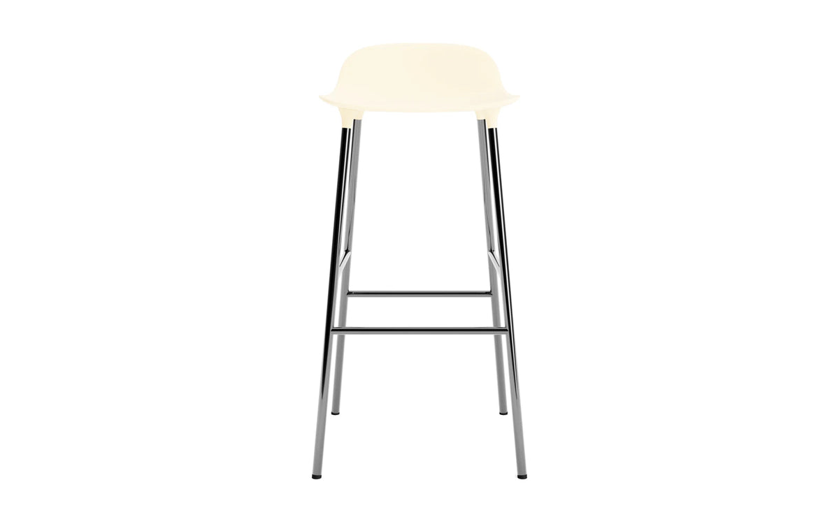 Form Barstuhl 75 cm Creme/Chrom in Creme präsentiert im Onlineshop von KAQTU Design AG. Barstuhl ist von Normann Copenhagen
