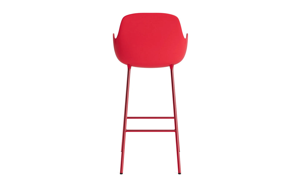 Form Barstuhl mit Armlehne 75 cm Stahl/Leuchtendes rot in Leuchtendes rot präsentiert im Onlineshop von KAQTU Design AG. Barstuhl ist von Normann Copenhagen