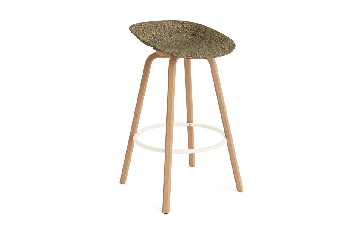 Mat Barstuhl 75 cm Buchenholz/creme in Seegras präsentiert im Onlineshop von KAQTU Design AG. Barstuhl ist von Normann Copenhagen