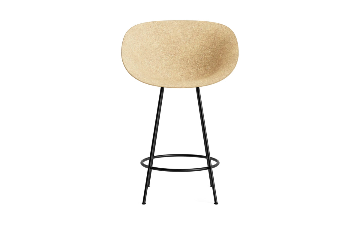 Mat Barstuhl mit Armlehne 65 cm schwarzes Stahl Hanf in Hanf präsentiert im Onlineshop von KAQTU Design AG. Barstuhl ist von Normann Copenhagen