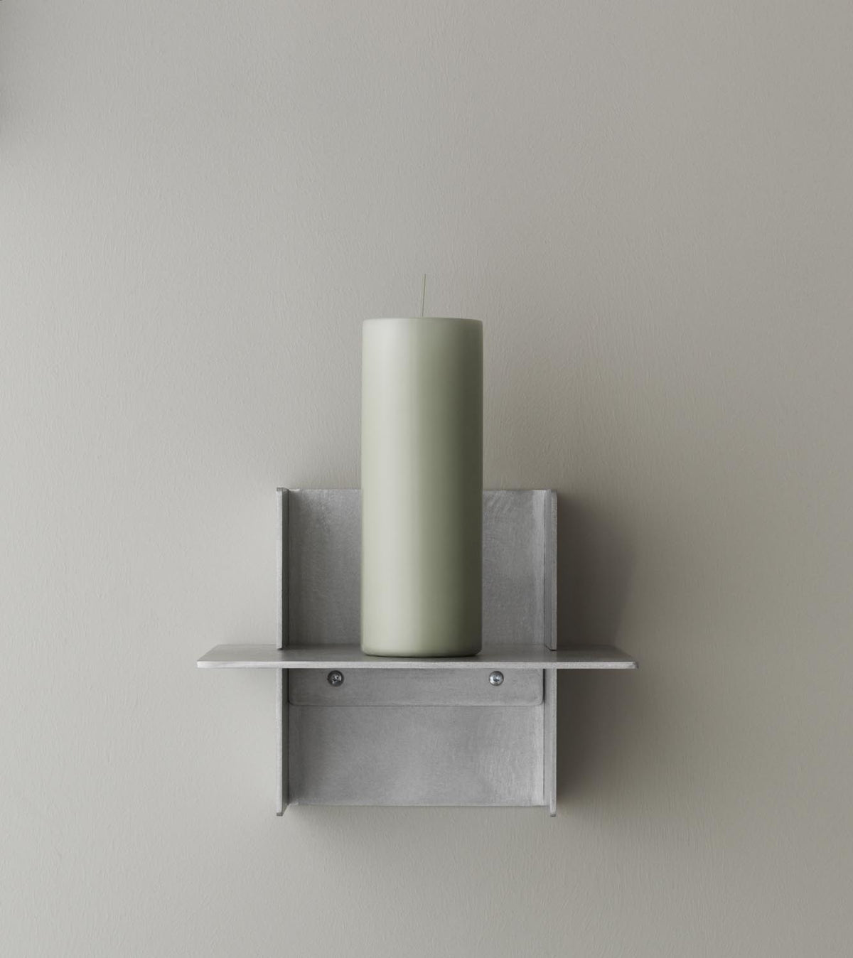 Alu Regal 25 cm in Aluminum präsentiert im Onlineshop von KAQTU Design AG. Wandregal ist von Normann Copenhagen