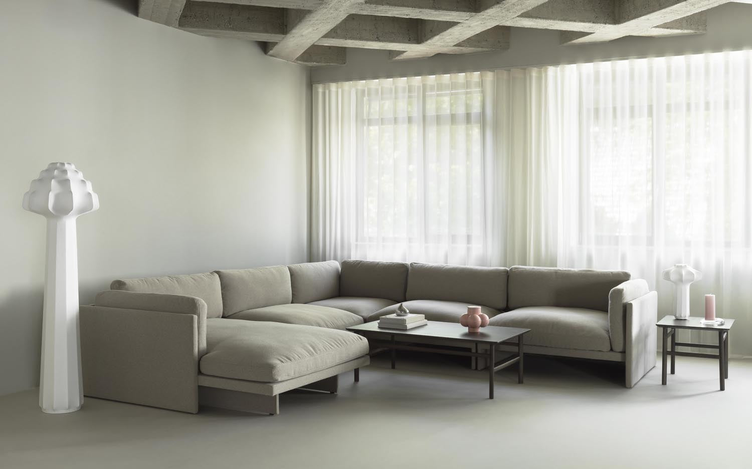 Entdecken Sie das Softy 3-Sitzer Sofa von Normann Copenhagen – ein stilvolles, modulares Möbelstück, das Komfort und modernes Design vereint.