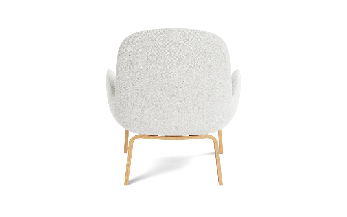Era Lounge-Sessel niedrig Eiche Hallingdal in Hallingdal 110 präsentiert im Onlineshop von KAQTU Design AG. Sessel ist von Normann Copenhagen