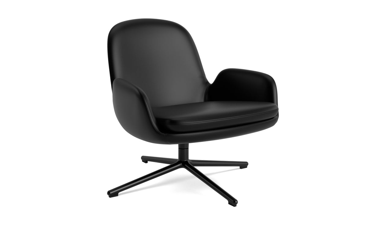 Era Lounge-Sessel niedrig mit Drehgestell  in Ultra Leder präsentiert im Onlineshop von KAQTU Design AG. Sessel ist von Normann Copenhagen