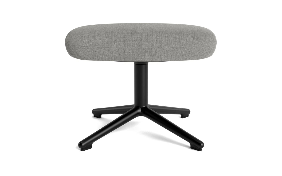 Era Fusshocker Swivel schwarzer Alu Remix in Remix 133 präsentiert im Onlineshop von KAQTU Design AG. Ottoman ist von Normann Copenhagen