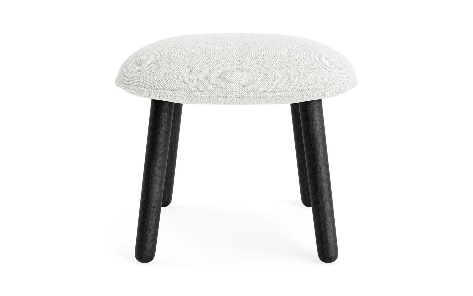 Ace Fusshocker schwarze Eiche Hallingdal in Hallingdal 110 präsentiert im Onlineshop von KAQTU Design AG. Ottoman ist von Normann Copenhagen